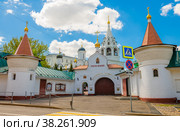 Подворье Афонского Пантелеимонова монастыря (Афонское подворье). Улица Гончарная, 6. Москва. Россия (2022 год). Редакционное фото, фотограф E. O. / Фотобанк Лори