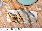 Air-dried salted gutted fish roach. Стоковое фото, фотограф Яков Филимонов / Фотобанк Лори