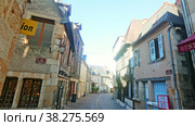 View of the old streets of Montlucon, France (2022 год). Редакционное видео, видеограф Яков Филимонов / Фотобанк Лори