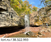 Кравцовские водопады осенью, Хасанский район, Приморский край. Россия (2022 год). Редакционное фото, фотограф Овчинникова Ирина / Фотобанк Лори