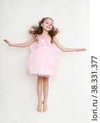 Cute girl in fairy costume posing in the studio. Стоковое фото, фотограф Юлия Тарасова / Фотобанк Лори