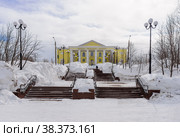 Apatit Palace of Culture in a snow-covered city (2017 год). Стоковое фото, фотограф Михаил Аккуратoв / Фотобанк Лори