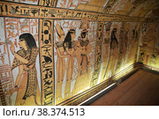 Luxor, Egypt - 28 Feb 2017. Frescos in the ancient necropolis Valley of Artisans in Luxor. Редакционное фото, фотограф Сергей Стрелков / Фотобанк Лори
