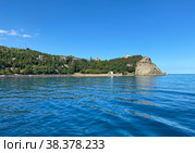 Мыс Плака, поселок Утес, Крым (2022 год). Стоковое фото, фотограф Мария Кылосова / Фотобанк Лори