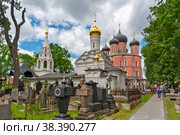 Соборные храмы в честь иконы Богородицы, именуемой Донской (Малый и Большой соборы). Донской монастырь. Москва (2019 год). Редакционное фото, фотограф Александр Щепин / Фотобанк Лори