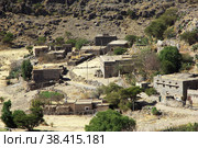The view on valley of Shibam village in mountains of Yemen (2013 год). Стоковое фото, фотограф Сергей Стрелков / Фотобанк Лори