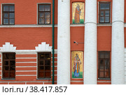 Казанско-Богородицкий мужской монастырь (или Богородицкий монастырь) в зимний день. Казань, Татарстан, Россия (2020 год). Редакционное фото, фотограф Pukhov K / Фотобанк Лори