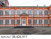 Санкт-Петербург. Свято-Троицкая Александро-Невская лавра. Духовской корпус (2014 год). Стоковое фото, фотограф Зобков Юрий / Фотобанк Лори
