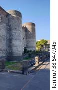 Замок Кастелло-Урсино. Piazza Federico di Svevia, 21. Провинция Катания. Сицилия. Италия (2022 год). Редакционное фото, фотограф lana1501 / Фотобанк Лори