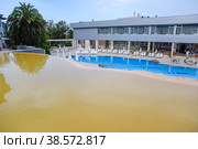 Pam Thermal Hotel Hot spring mineral medicinal water (2019 год). Редакционное фото, фотограф Леонид Еремейчук / Фотобанк Лори
