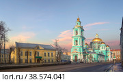 The Epiphany Cathedral at Yelokhovo. Moscow, Russia (2015 год). Редакционное фото, фотограф Belikart / Фотобанк Лори