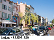 Франция. Канны. Виды улиц французского города Канны. France. Cannes. Street views of the French city of Cannes. (2016 год). Редакционное фото, фотограф Алексей Смышляев / Фотобанк Лори