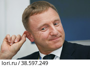 Russia. St. Petersburg. The 17th St. Petersburg International Economic Forum (SPIEF 2013). Minister of Education and Science of the Russian Federation Dmitry Livanov. Россия. Санкт-Петербург. 17-й Петербургский международный экономический форум (ПМЭФ 2013). Министр образования и науки РФ Дмитрий Ливанов. Редакционное фото, фотограф Алексей Смышляев / Фотобанк Лори