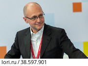 Россия. Санкт-Петербург. Российский государственный деятель, первый заместитель Руководителя Администрации президента Российской Федерации Сергей Кириенко. Russia. Saint-Petersburg. Russian statesman, First Deputy Head of the Presidential Administration of the Russian Federation Sergey Kiriyenko. (2021 год). Редакционное фото, фотограф Алексей Смышляев / Фотобанк Лори