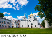 Софийский собор. Летний день. Новгородский кремль (Новгородский детинец). Великий Новгород. Россия (2022 год). Стоковое фото, фотограф E. O. / Фотобанк Лори