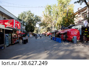 Пешеходная улица Сайлгох (Sailgokh Street). Ташкент. Узбекистан (2022 год). Редакционное фото, фотограф Сергей Афанасьев / Фотобанк Лори