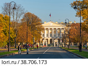 Смольный институт. Санкт-Петербург (2018 год). Редакционное фото, фотограф Александр Щепин / Фотобанк Лори