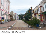 Feodosia, Crimea, Russia, September 24, 2022: View of Zemskaya pedestrian street. Редакционное фото, фотограф Алексей Антипов / Фотобанк Лори