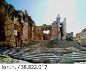 Ruins of Bacchus temple in Baalbek at Bekaa valley, Lebanon (2012 год). Стоковое фото, фотограф Сергей Майоров / Фотобанк Лори