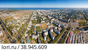 Ульяновск, Заволжский район, жилая застройка. Вид с воздуха. Ulyanovsk, Zavolzhsky district, residential development. Aerial view. (2022 год). Редакционное фото, фотограф Евгений Романов / Фотобанк Лори