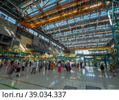 Ульяновск, авиазавод "Авиастар". День открытых дверей, заводской цех. Ulyanovsk, "Aviastar" aircraft manufacturing plant. Open day, factory shop. (2022 год). Редакционное фото, фотограф Евгений Романов / Фотобанк Лори