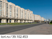 Жилой комплекс с торговыми помещениями на Новосмоленской набережной, 1. Санкт-Петербург (2018 год). Редакционное фото, фотограф Александр Щепин / Фотобанк Лори