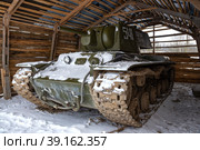 Советский тяжелый танк КВ-1. Военно-исторический парк "Стальной десант", Красное Село (2023 год). Редакционное фото, фотограф Анна Карасева / Фотобанк Лори
