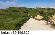 Окресности городка Надур (In-Nadur). Остров Гоцо (Gozo). Мальта (2023 год). Стоковое фото, фотограф lana1501 / Фотобанк Лори