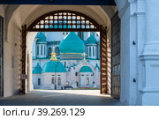 Ворота в  Воскресенский Новоиерусалимский монастырь. Город Истра. Московская область (2019 год). Стоковое фото, фотограф Pukhov K / Фотобанк Лори