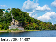 Pskov, Nativity of the most Holy Theotokos Snetogorsky convent. Стоковое фото, фотограф Ольга Остроухова / Фотобанк Лори
