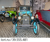 Автомобиль "Peugeot 172 BC Quadrilette", 1924 г., 4-цилиндровый, 11 л.с., Франция. В 1923 году Type 172 стал преемником первого Quadrilette и имел несколько улучшенных версий. Музей автомобильной техники. Верхняя Пышма, Россия, сентябрь 2020. Редакционное фото, фотограф Сергей Елизарьев / Фотобанк Лори