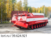 Special fire fighting vehicle SPM in motion (2013 год). Редакционное фото, фотограф Сергей Буторин / Фотобанк Лори