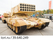 Heavy fire-throwing TOS-1A system. Russia (2013 год). Редакционное фото, фотограф Сергей Буторин / Фотобанк Лори