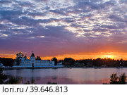 Kostroma. Ipatievsky monastery in twilight (2009 год). Стоковое фото, фотограф Сергей Буторин / Фотобанк Лори