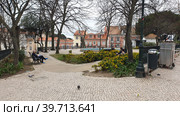 Фонтан в парке. Граса. Лиссабон. Португалия (2023 год). Редакционное фото, фотограф lana1501 / Фотобанк Лори