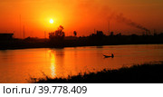 Euphrates river in Nasiriyah city, Iraq. Стоковое фото, фотограф Сергей Майоров / Фотобанк Лори
