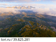 Highland Lakes of Covadonga at sunset. Стоковое фото, фотограф Яков Филимонов / Фотобанк Лори