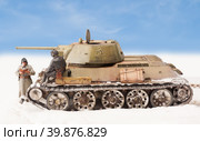 Diorama with old soviet t 34 tank. Стоковое фото, фотограф Сергей Буторин / Фотобанк Лори
