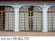Peterhof, a fragment of the facade of the Monplaisir Palace (2019 год). Стоковое фото, фотограф Ольга Остроухова / Фотобанк Лори