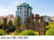 Naula Ancient City ruins among modern buildings of Mahmutlar. Стоковое фото, фотограф Яков Филимонов / Фотобанк Лори