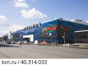 Торгово-развлекательный центр "Ривьера" в Москве (2022 год). Редакционное фото, фотограф Солодовникова Елена / Фотобанк Лори