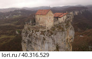 Aerial view of Katskhi pillar, man's monastery near Chiatura, Imereti, Georgia. Стоковое видео, видеограф Яков Филимонов / Фотобанк Лори