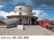 Июльский день на станции Бологое. Тверская область (2022 год). Редакционное фото, фотограф Виктор Карасев / Фотобанк Лори