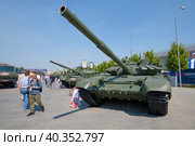 Российский основной боевой  танк Т-72Б3М на международном военно-техническом форуме "Армия-2022", Парк Патриот. Редакционное фото, фотограф Виктор Карасев / Фотобанк Лори