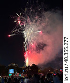 Fireworks in honor of Israel's Independence Day (2023 год). Редакционное фото, фотограф Irina Opachevsky / Фотобанк Лори