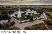 Московская область, город Можайск. Лужецкий Ферапонтов мужской монастырь с высоты полета (2022 год). Редакционное фото, фотограф Литвяк Игорь / Фотобанк Лори