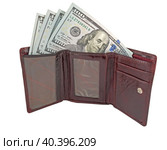 Раскрытый кошелек с американскими долларами на белом фоне. Wallet with dollars isolated on white background. Стоковое фото, фотограф Татьяна Д / Фотобанк Лори
