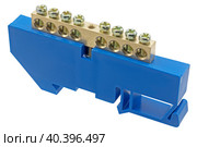 Электрическая шина для подсоединения шины заземления. Grounding electric bar block terminal. Стоковое фото, фотограф Татьяна Д / Фотобанк Лори