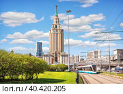 Высотка-небоскреб Гостиница Ленинградская, Москва (2023 год). Стоковое фото, фотограф Baturina Yuliya / Фотобанк Лори
