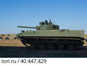 Волгоградская область, Городищенский район, Россия. Боевая машина десанта БМД-4М проходит техническое обслуживание. (2020 год). Редакционное фото, фотограф Андрей Цыганков / Фотобанк Лори